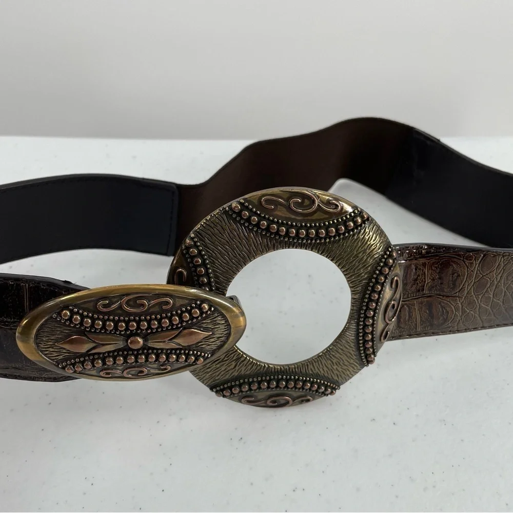 Chicos Vintage Faux Brown Croc Elastic Stretch Ornate Brass Buckle Small Belt